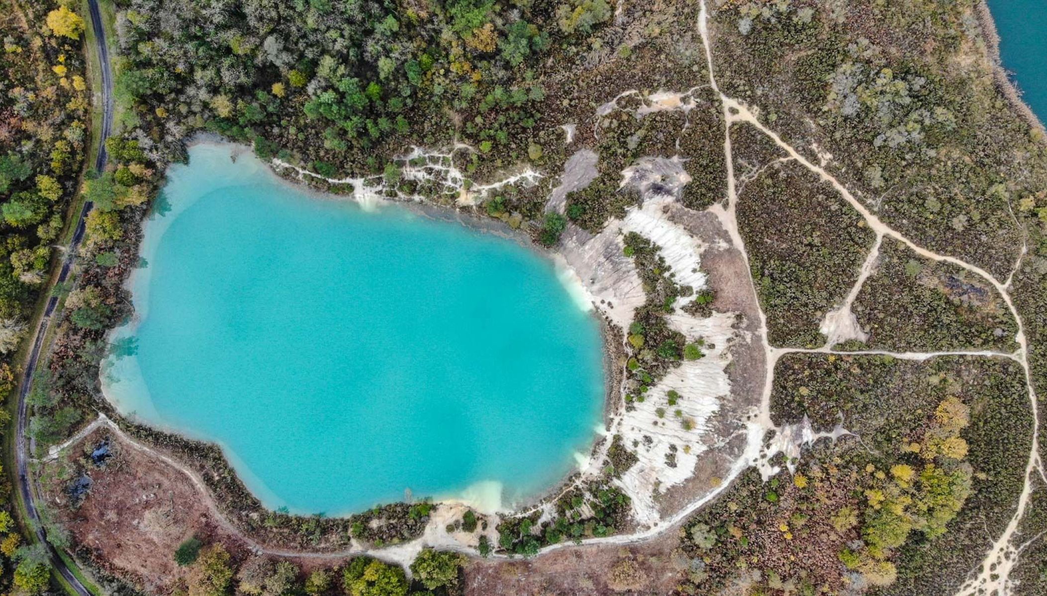 La balade insolite des Lacs Bleus de Touvérac