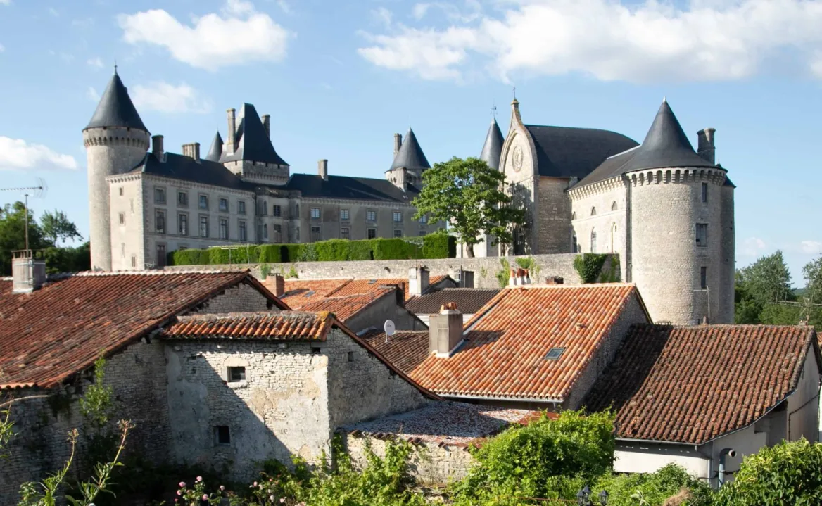 plus beaux villages de caractère charente
