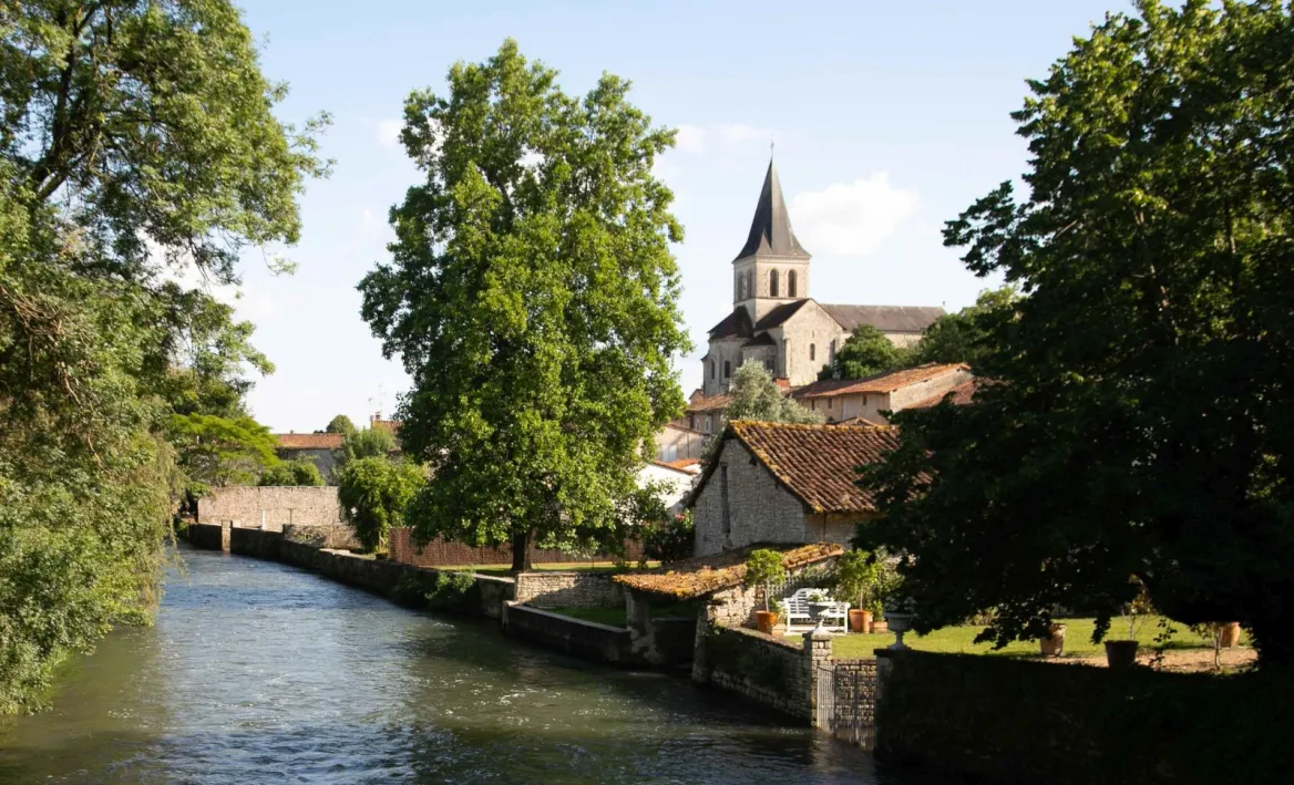 hiking in Charente