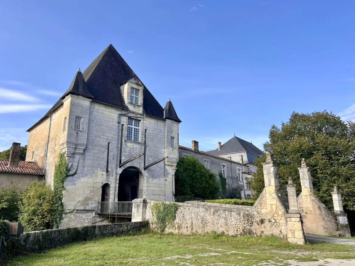chateau de chalais